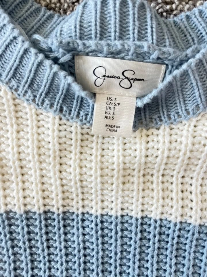 Jessica Simpson Sweater - Size Small - photo 2