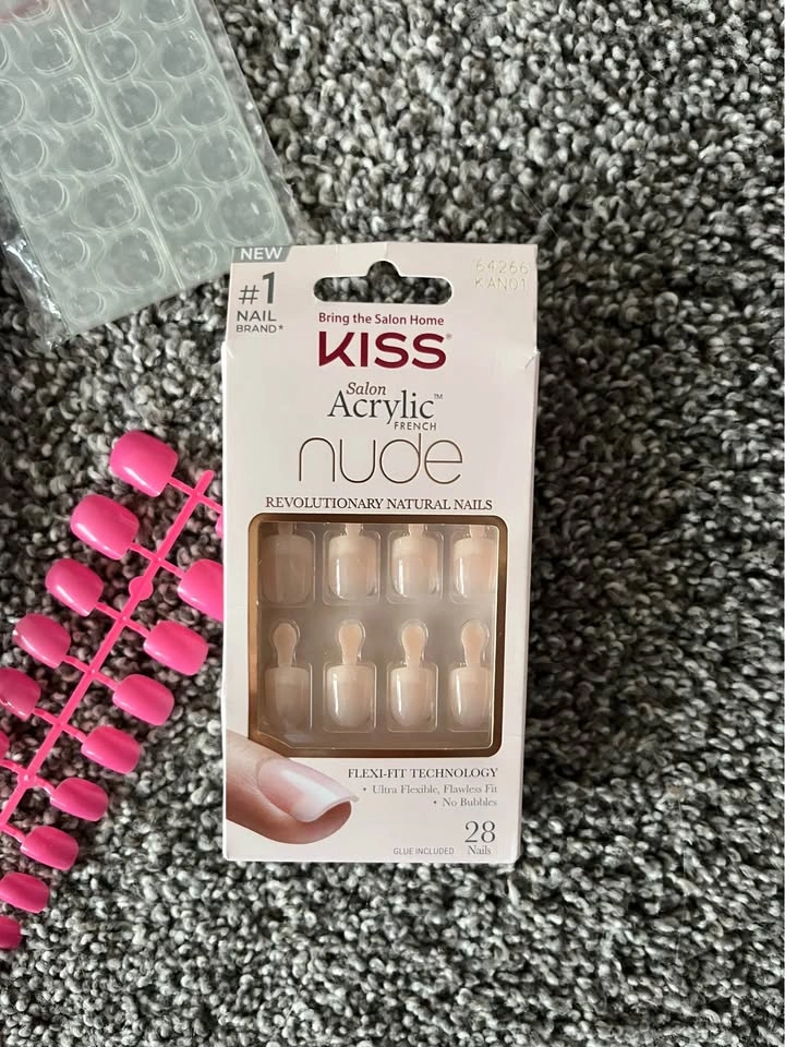 2 Packs of Fake Nails - photo 2