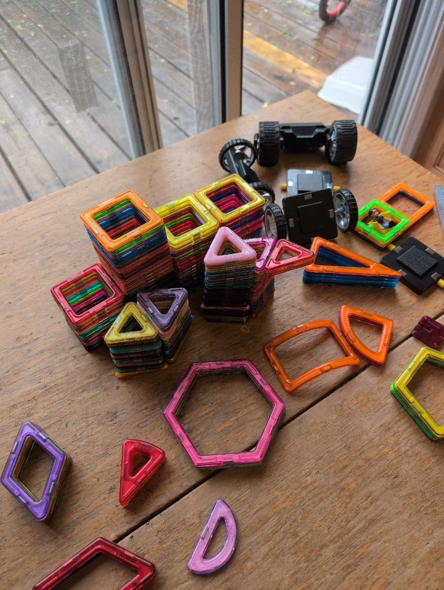 Magna Tiles and Similar Magnetic Building Blocks Lot - photo 5