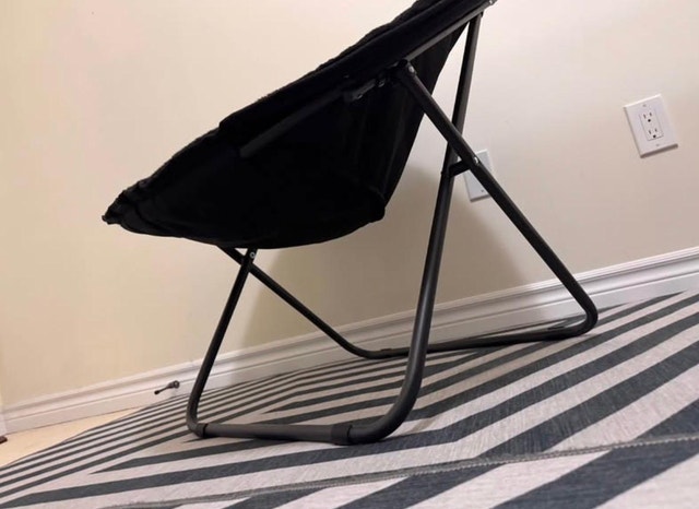 Saucer Chair