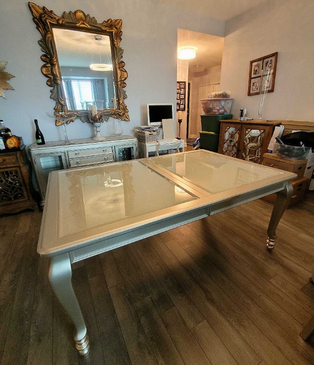 Very Good Condition Dining Table + 6 Chairs - photo 2