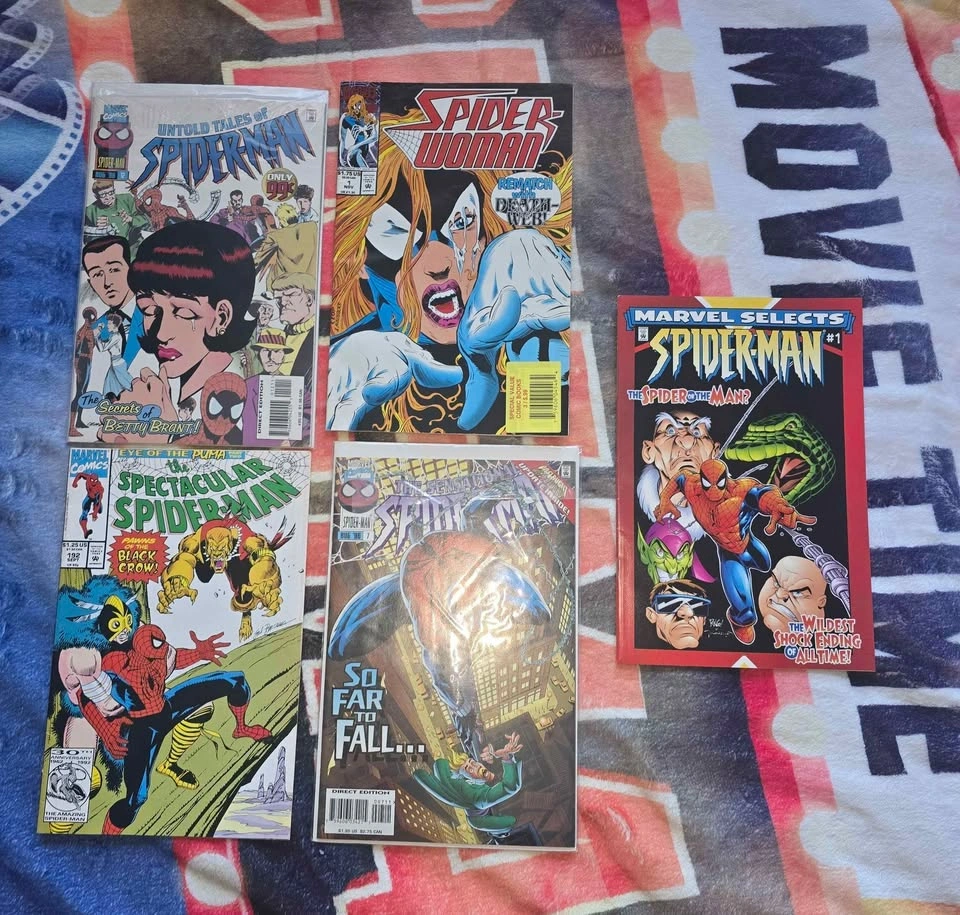Marvel and DC Comic Books LOT - photo 5