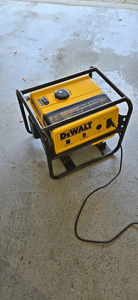 DeWalt DG2900 Generator Honda GX160 5.5