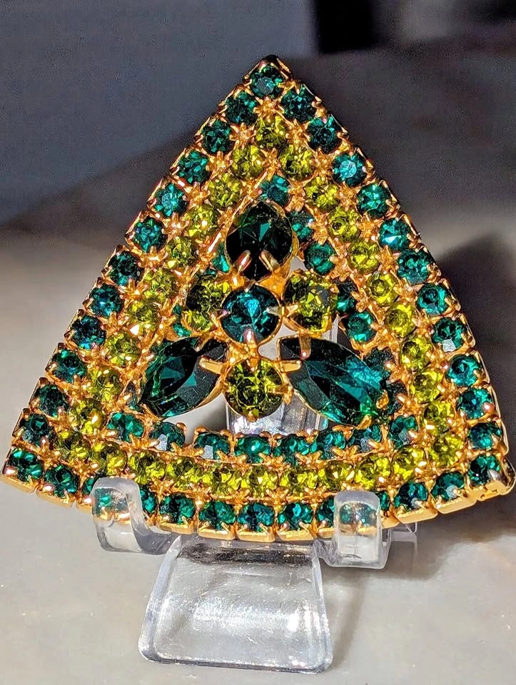 VTG Juliana D & E Green Jewelled Triangle Crystal Brooch