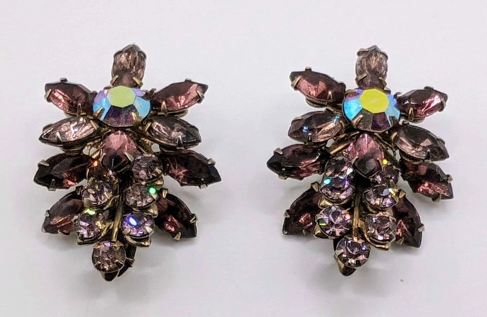 VTG Clip-on earrings, Lavender Aurora Borealis Crystal - photo 3