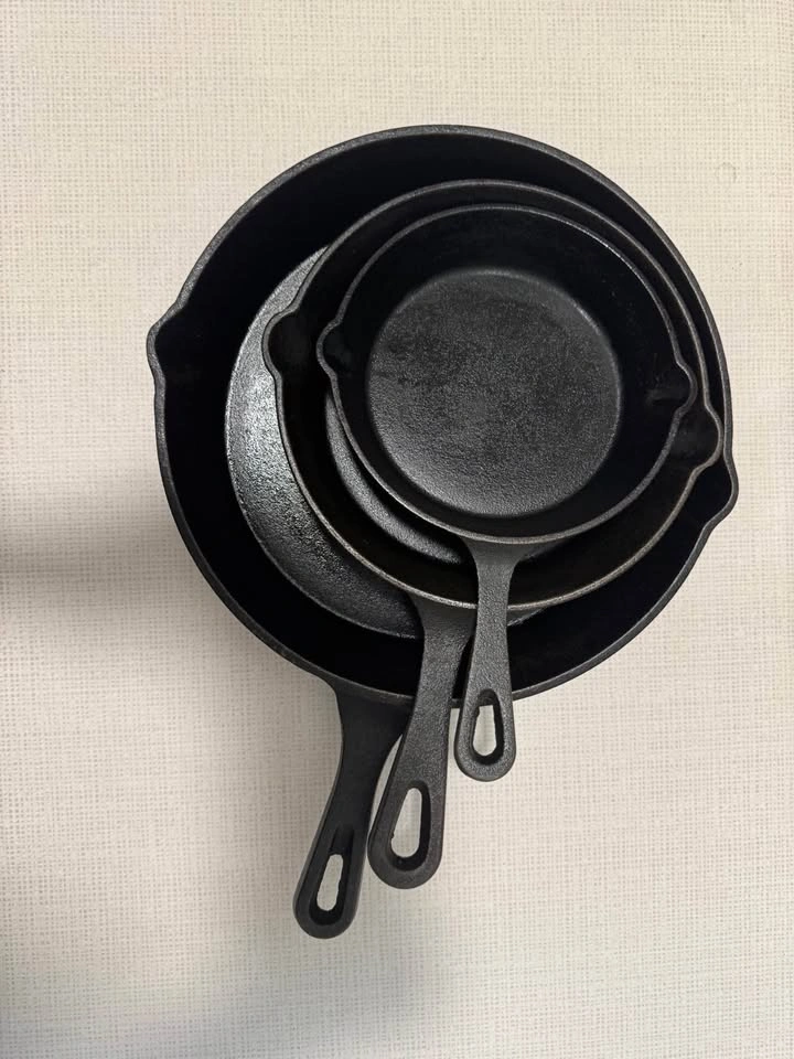 Set of 3 Cast Iron Skillets - photo 3