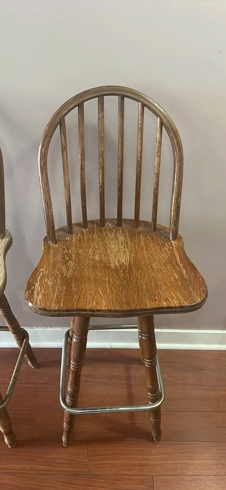 Pair of Wooden Swivel Hoop Back Bar Stools - photo 2
