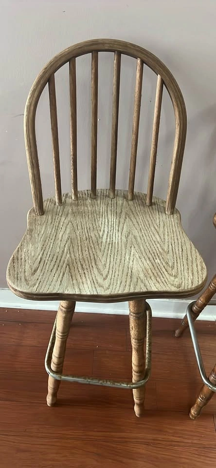 Pair of Wooden Swivel Hoop Back Bar Stools - photo 3