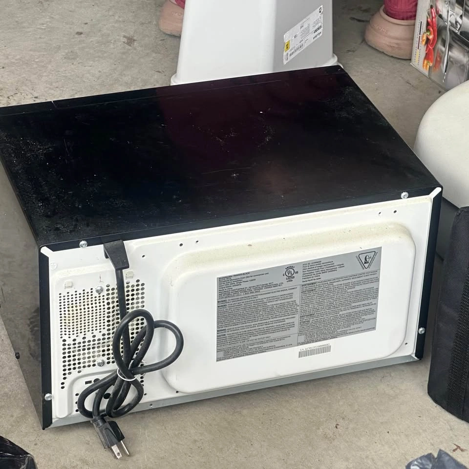 RCA Microwave Oven – Good Condition - photo 2