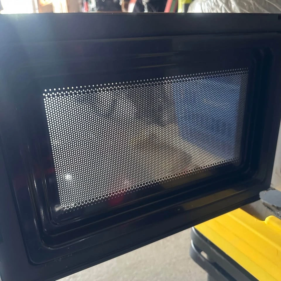 RCA Microwave Oven – Good Condition - photo 5