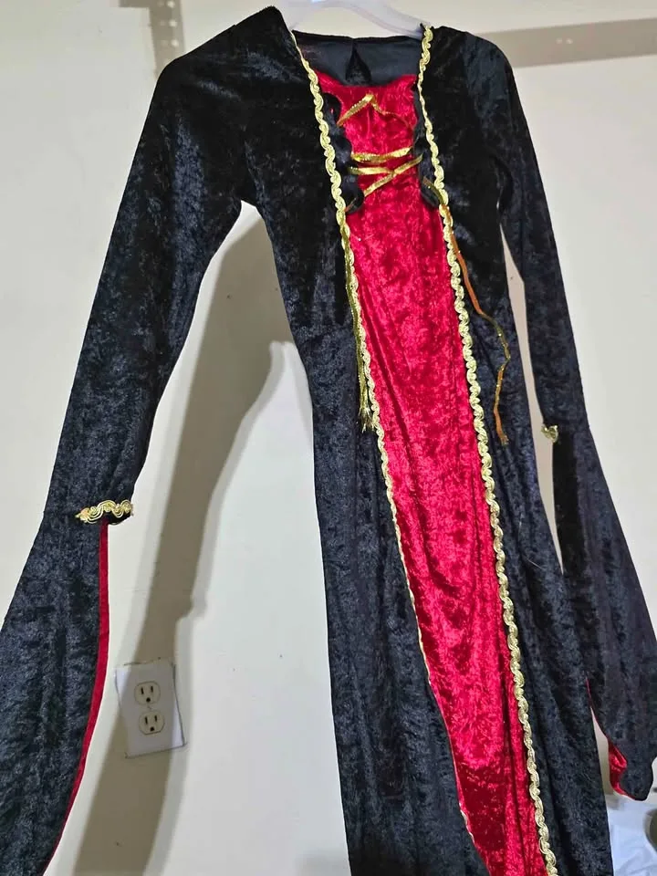 Vampire costume halloween thumbnail