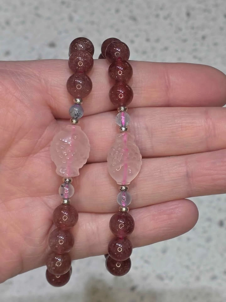 Strawberry Quartz with Rose Quartz Fish Bracelet - photo 3