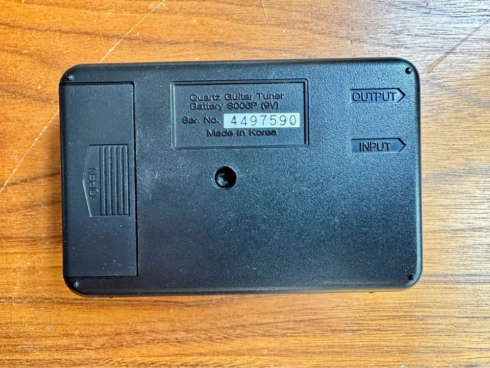 Brand new guitar tuner - photo 2
