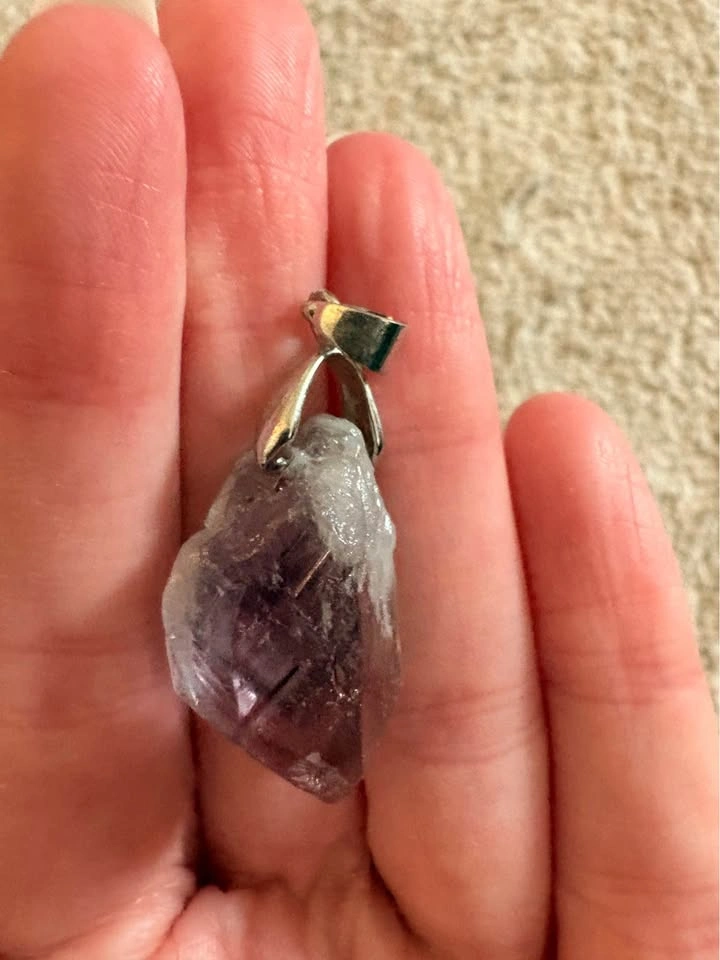 Raw amethyst pendant - photo 2