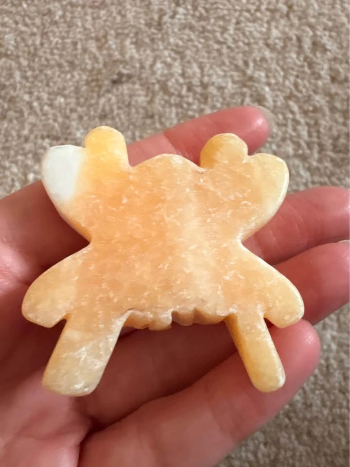 Yellow Calcite Spider Carving - photo 2