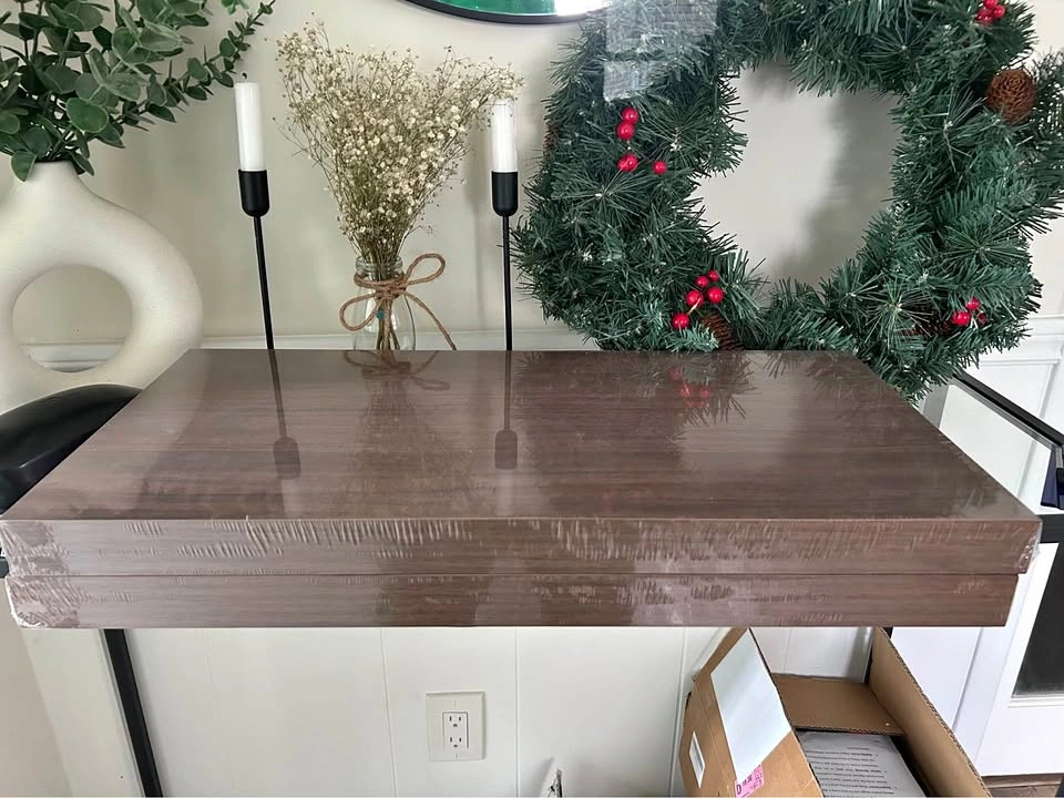 Set of 2 Wood Grain Floating Shelves