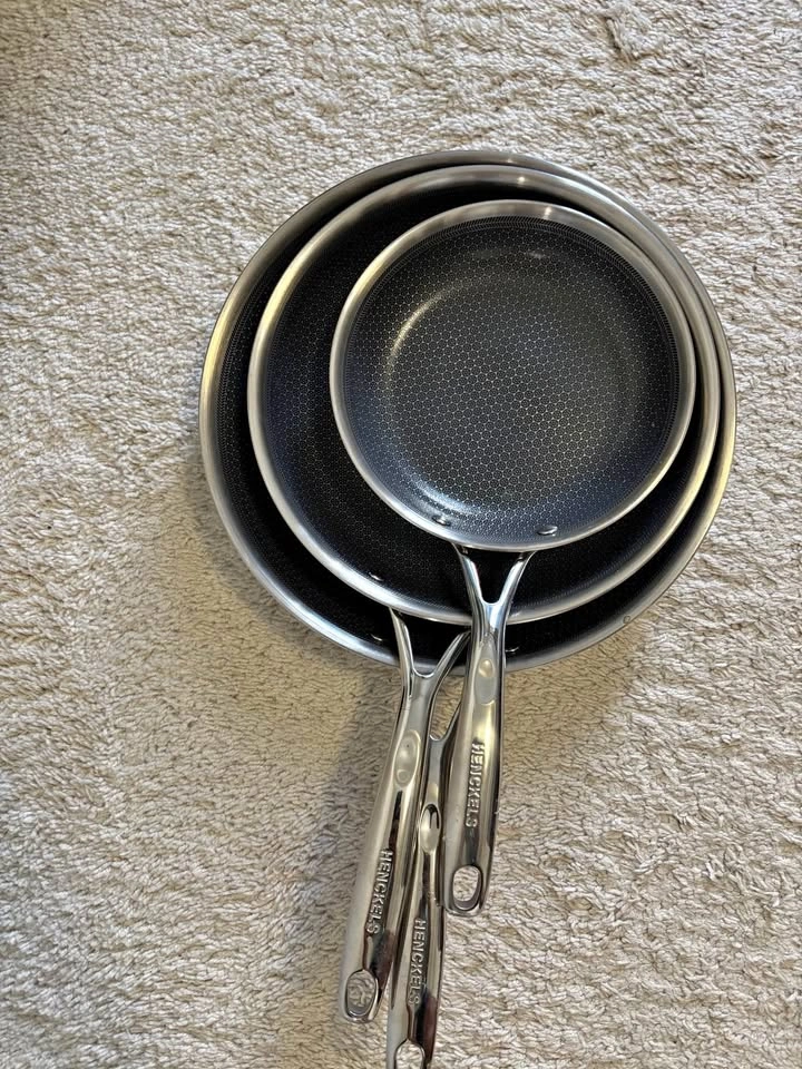 Henckels HXagon 3-Piece Skillet Set frying pan