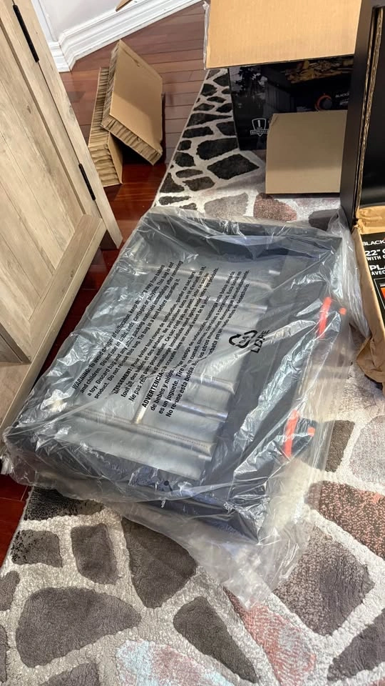 Blackstone Griddle 22" Brand New Never Used - photo 2
