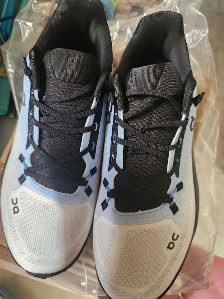 On Cloudtilt White Black Running Shoes US M7 - photo 2