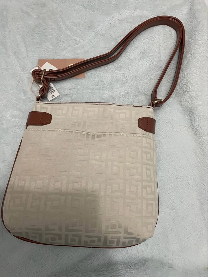 Beautiful cross and shoulder bag - photo 2