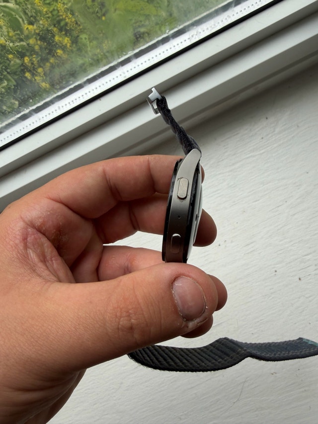 Samsung Galaxy S22+ and Watch 7 44mm - photo 4