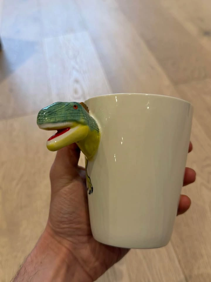 Ceramic dinosaur mug - photo 4