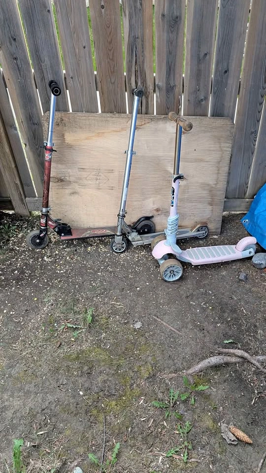3 Scooters - 2 Razor, 1 Child's