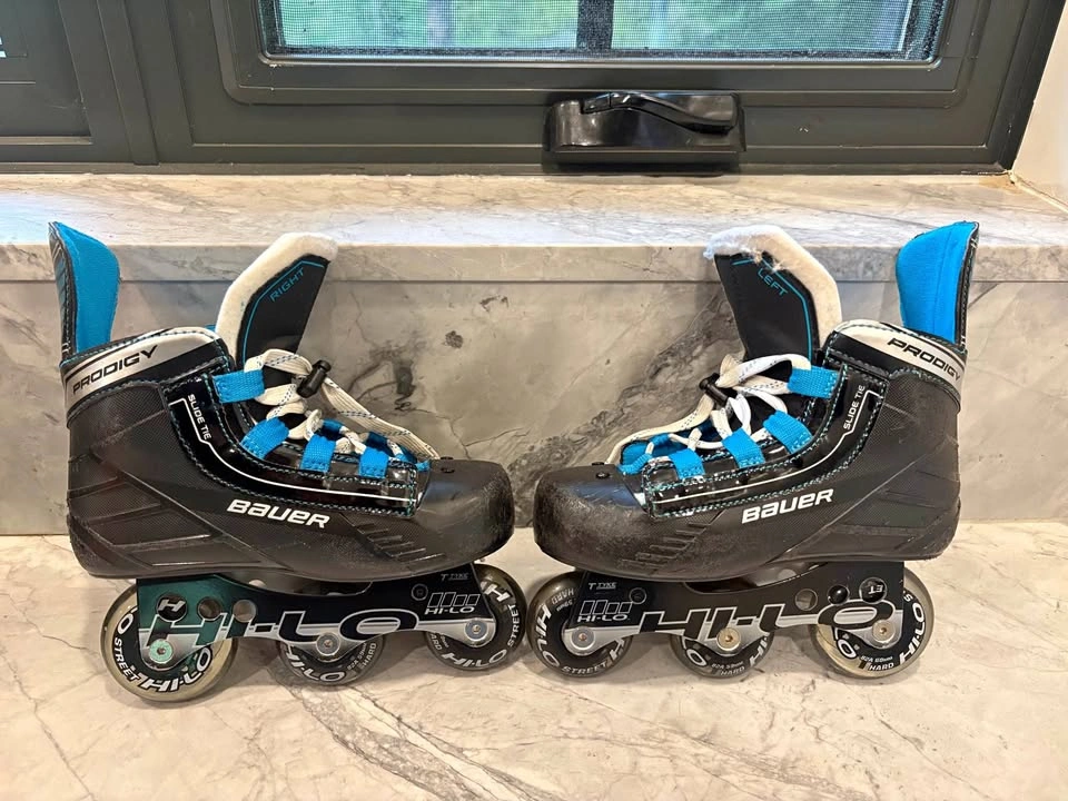 Youth Bauer Roller Blades