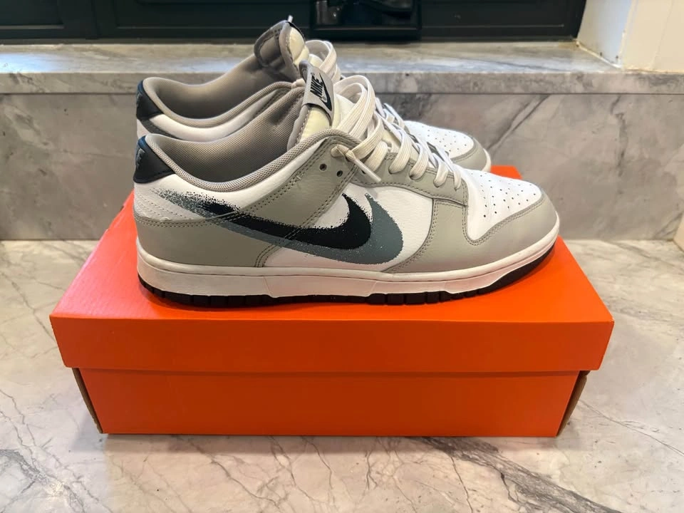 Nike Dunk Low Spray Paint Swoosh - photo 2