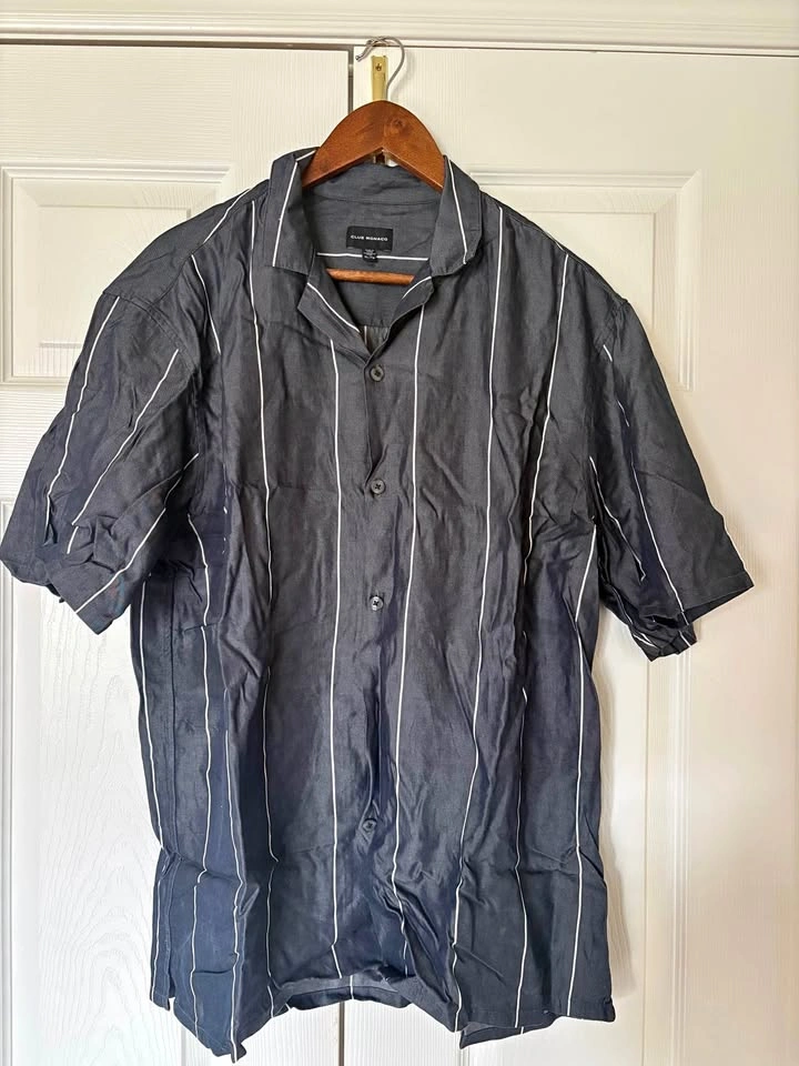 Club Monaco Men’s Summer Shirt - Size XL