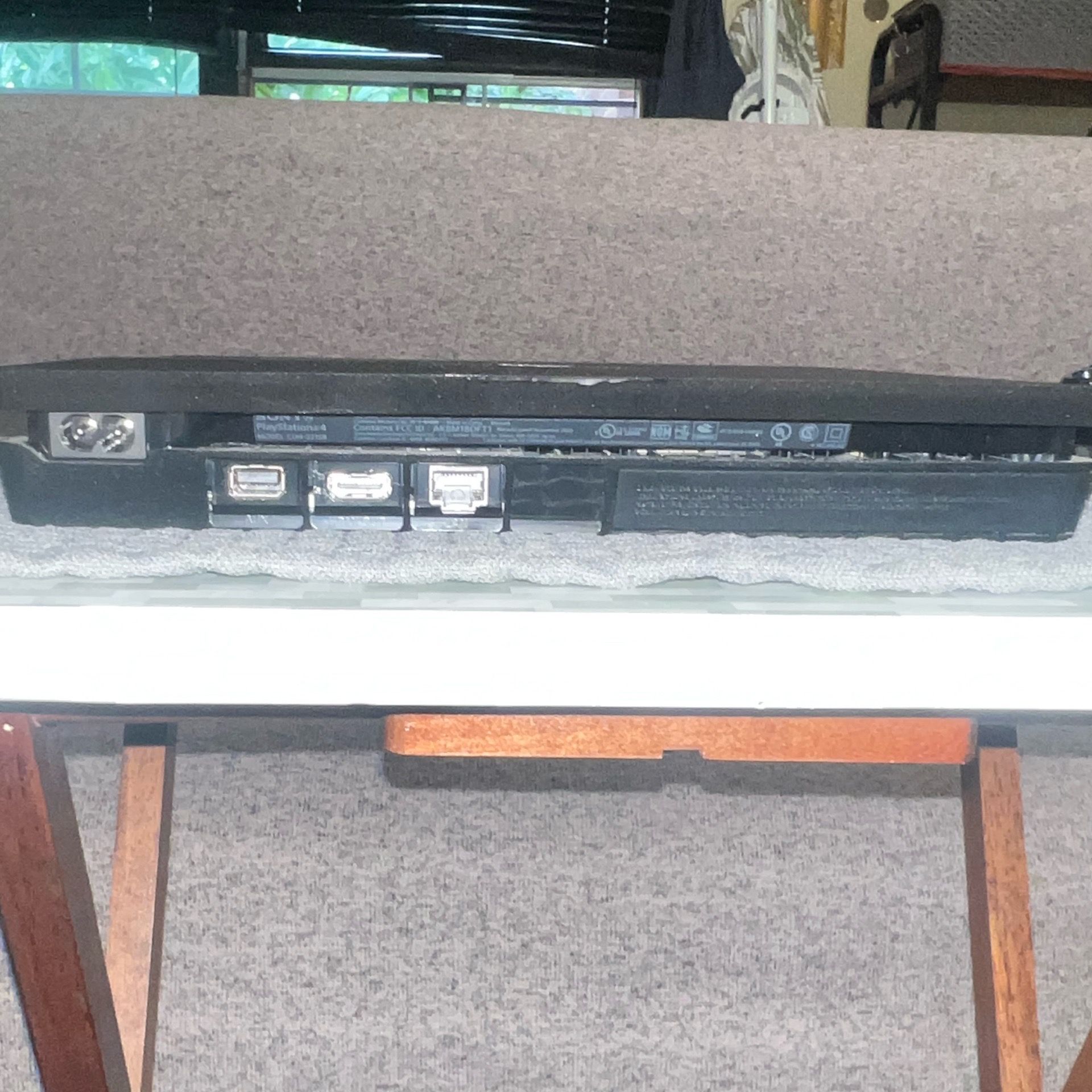 PS4 1TB - photo 3