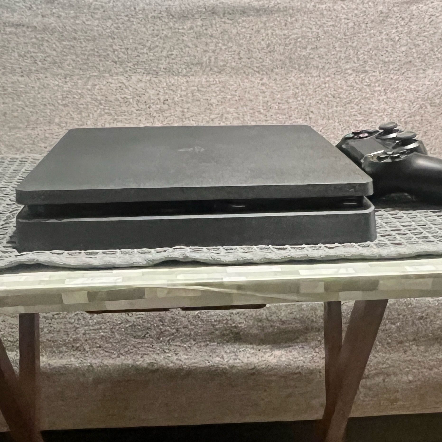 PS4 1TB - photo 4