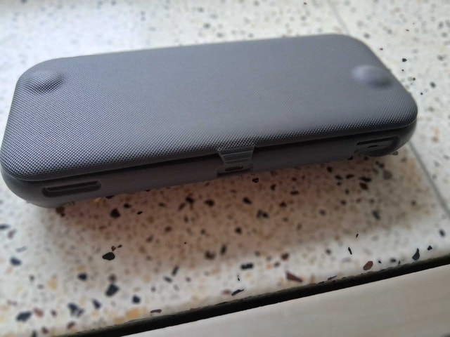 Nintendo Switch Lite (Grey) w/64 GB Micro SD Card - photo 3