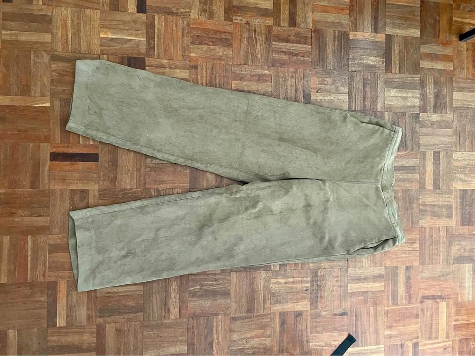 Alfred Dunner Petite 8P Olive Green Faux Suede Pants