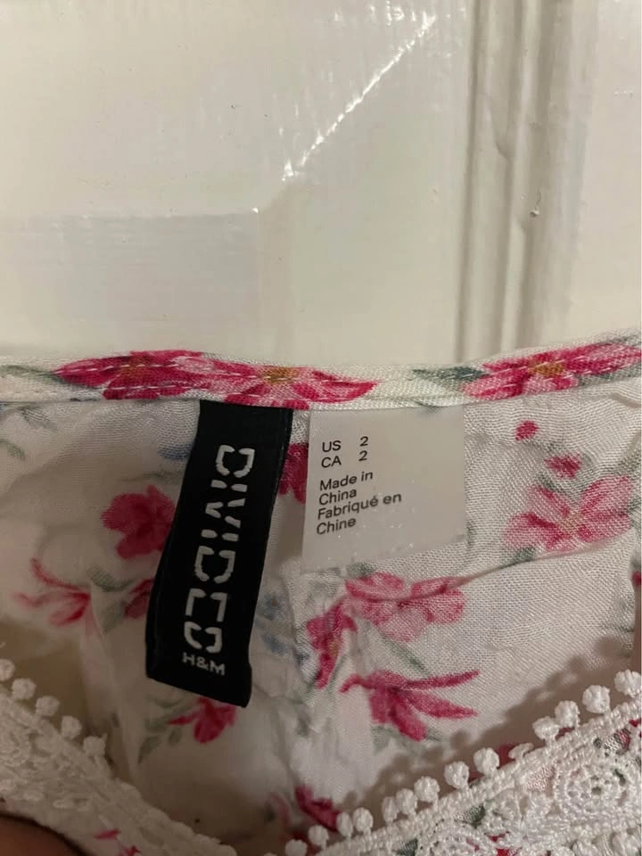H&M Divided Floral Crop Cami - photo 2