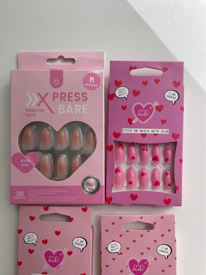 4 Sets of Press On Nails - photo 2