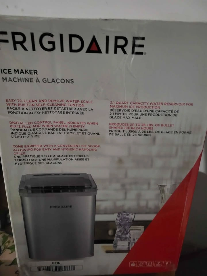Frigidaire Countertop Ice Maker - photo 5