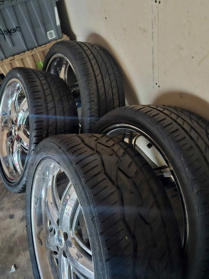 22" DUB Wheels ( 5x114.3) - photo 2