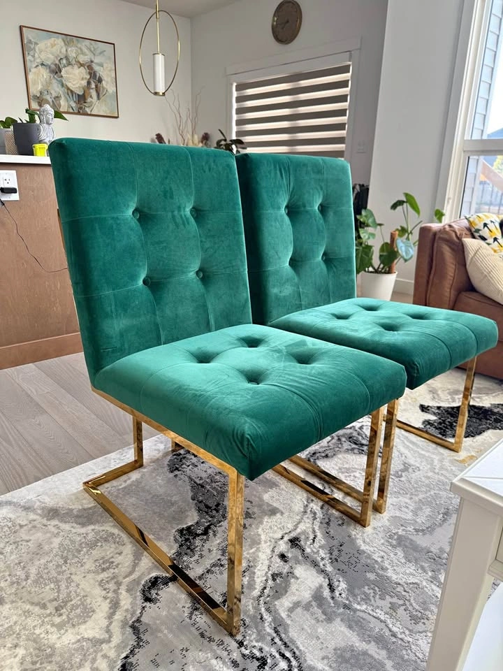 Accent Chairs