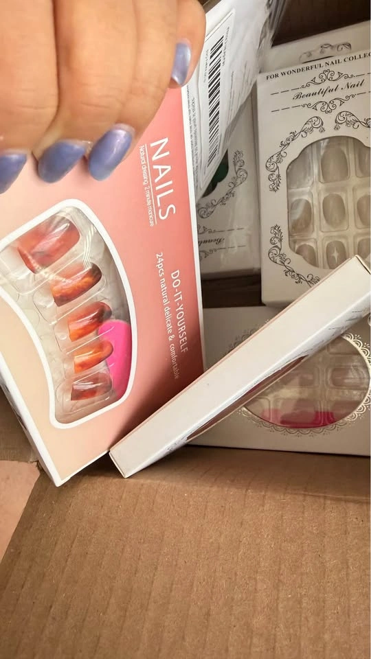 Press on nails - photo 4