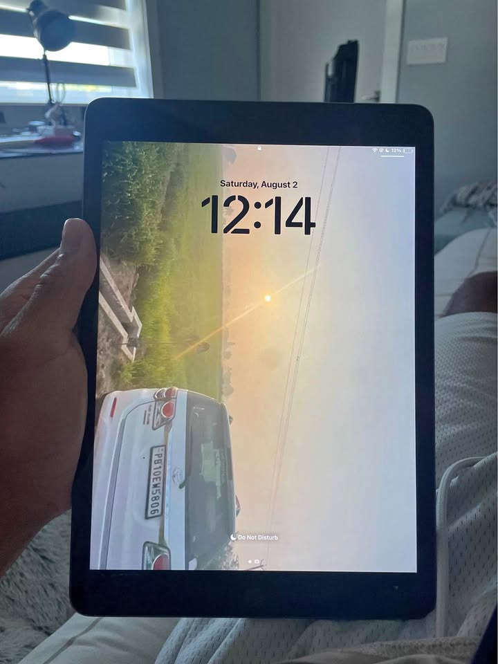 iPad 9th gen 64 gb