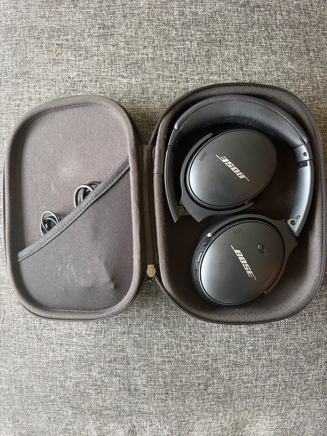 Bose QC 45 Headphones