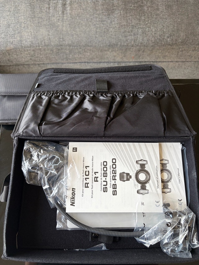 Nikon R1C1 Commander Kit - photo 3