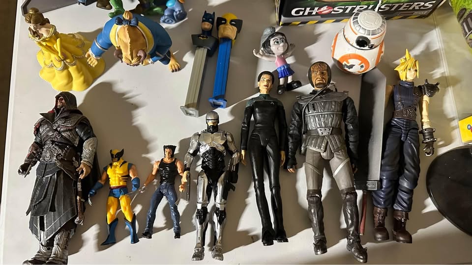 FF7 Cloud & Loose Action Figures - photo 5