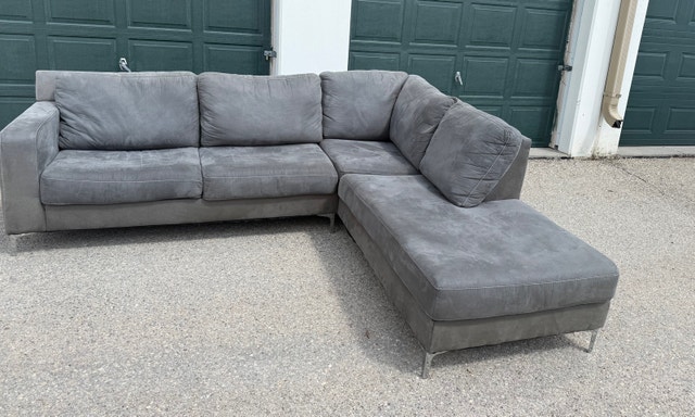 Large Sectional Couch + Free Delivery