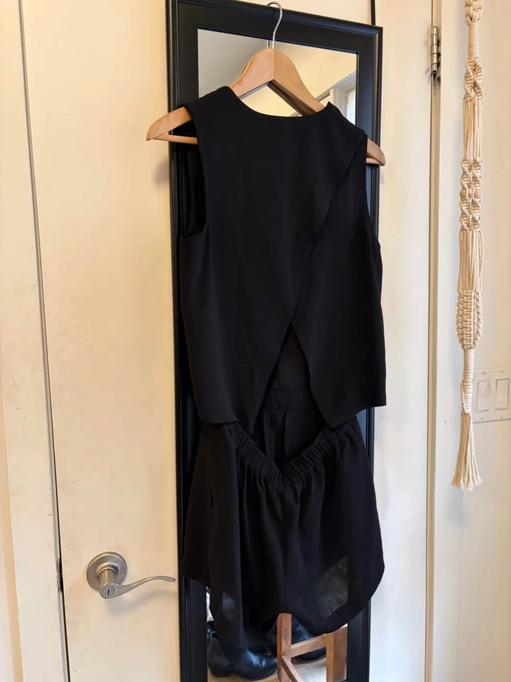 Club Monaco Black Romper - Size 4 - photo 2