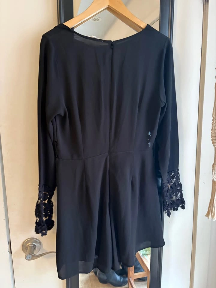 Black romper with lace - Small - photo 2