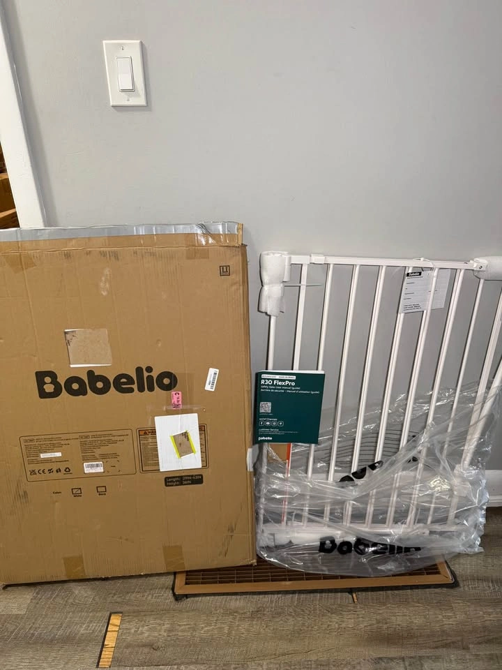 Babelio Removable Baby Gate - Hardware Mounted - photo 2