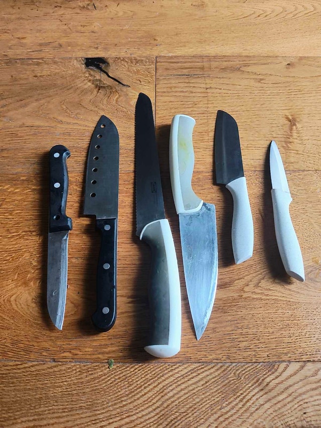 Assorted Kitchen knives