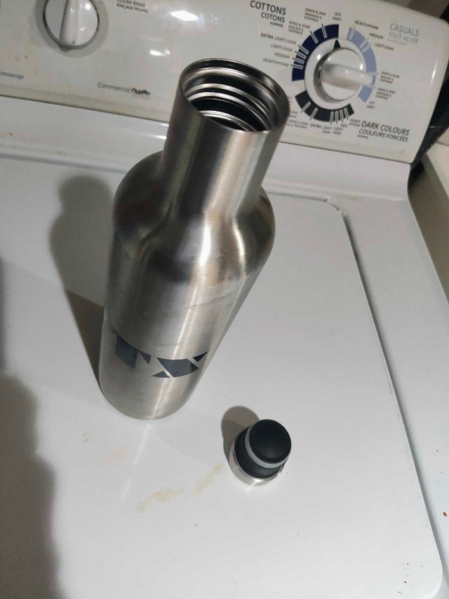 Stainless steel water bottle - photo 2